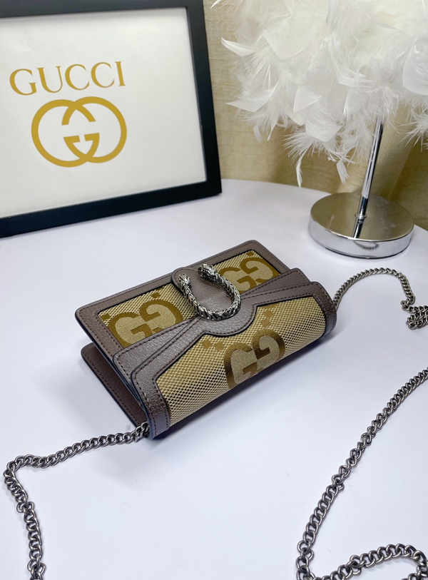 激安グッチバッグコピー着用イメージ